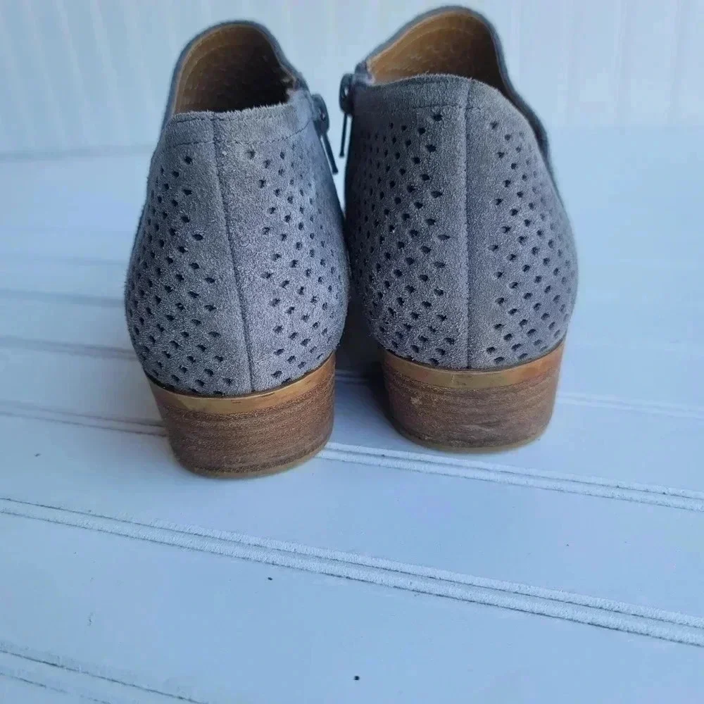 LUCKY BRAND Fall Booties grey Suede eyelet Ankle Boots Women shoe 9.5 M